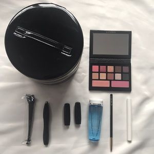 Lancome Beauty Box(glam) 9 items left